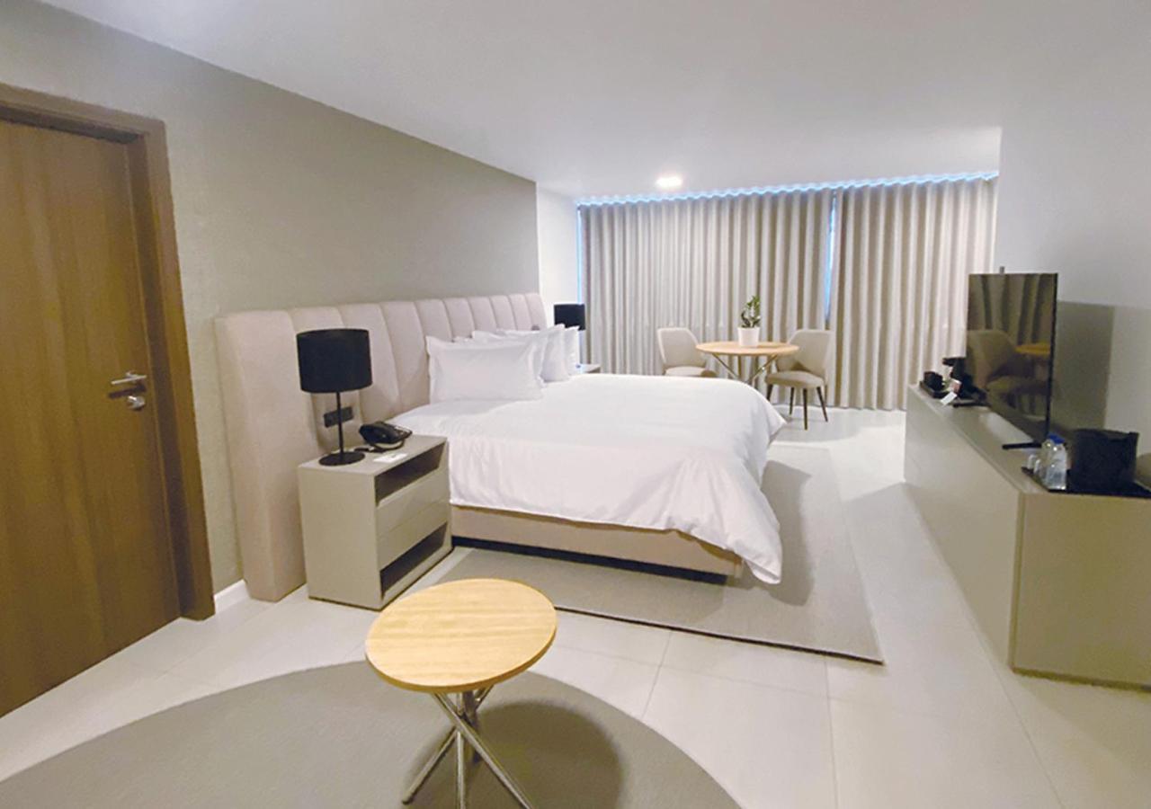 Hotel Eurobuilding Tama San Cristóbal Extérieur photo