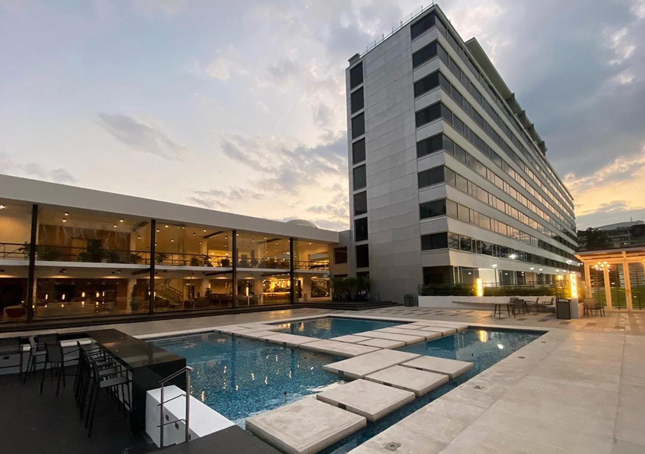 Hotel Eurobuilding Tama San Cristóbal Extérieur photo