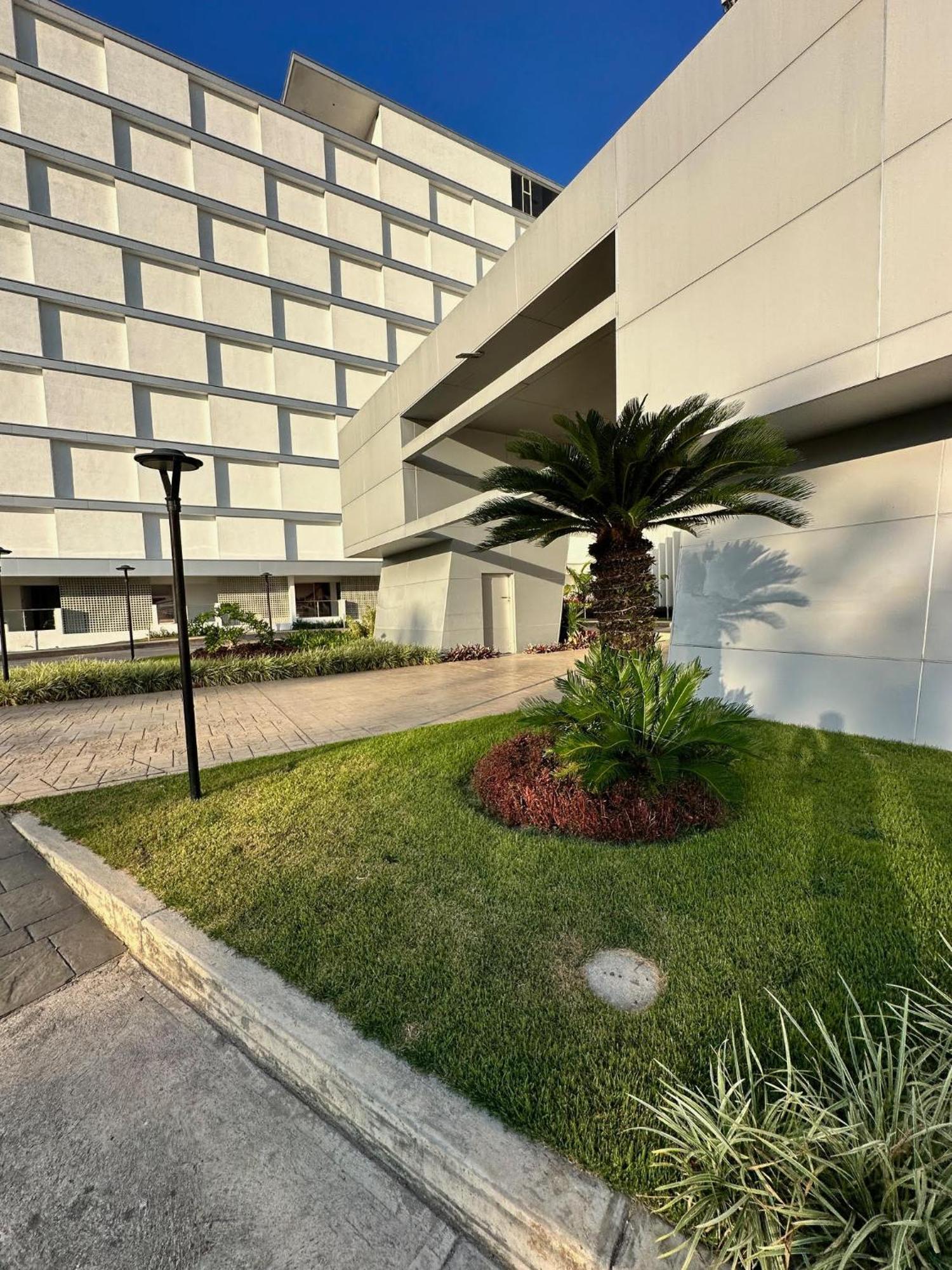Hotel Eurobuilding Tama San Cristóbal Extérieur photo